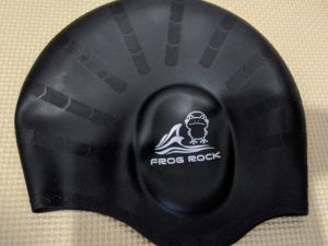 トライアスロンスイムキャップ防寒